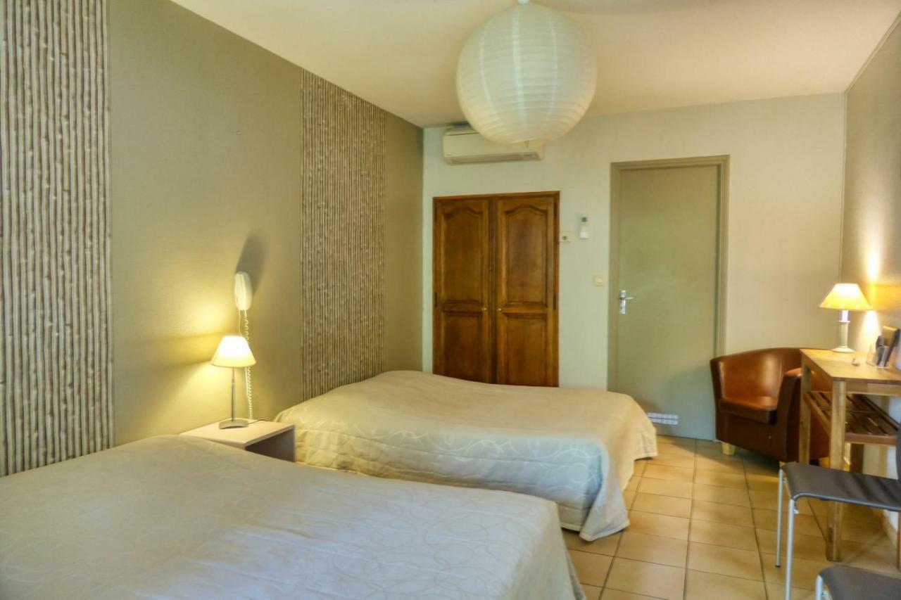 Au Saint Roch - Hotel Et Jardin อาวีญง ภายนอก รูปภาพ